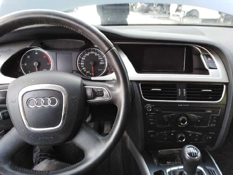 ASIENTO DELANTERO IZQUIERDO