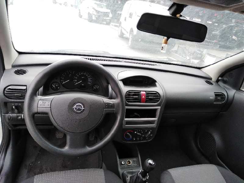 OPEL CORSA C 2003