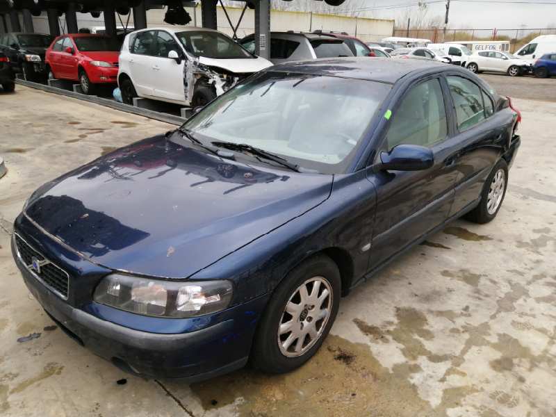 VOLVO S60 BERLINA 2000