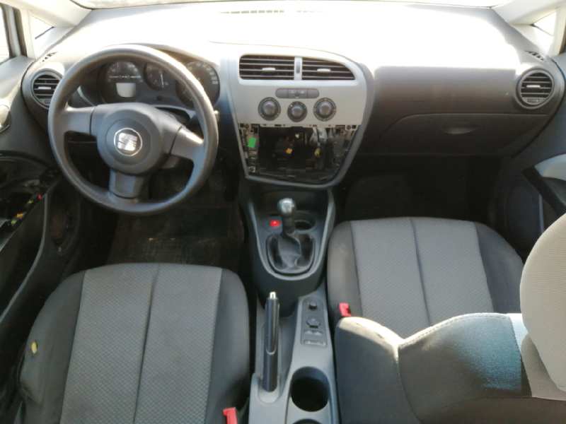 SEAT LEON (1P1) 2005