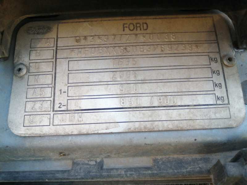 FORD FOCUS BERLINA (CAK) 1998