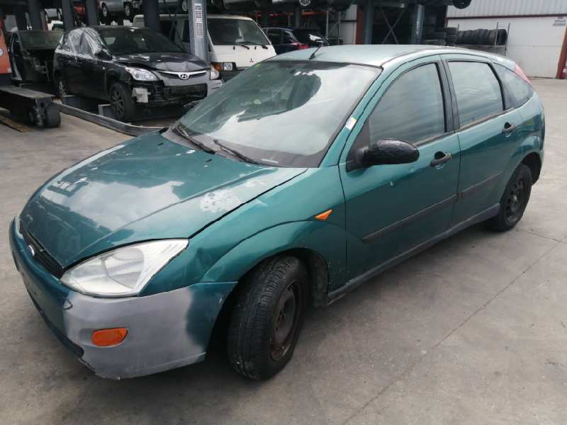 FORD FOCUS BERLINA (CAK) 1998