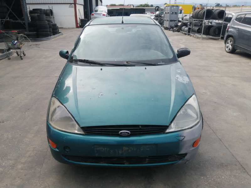 FORD FOCUS BERLINA (CAK) 1998