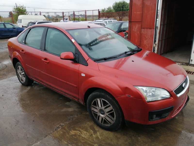 FORD FOCUS BERLINA (CAP) 2004