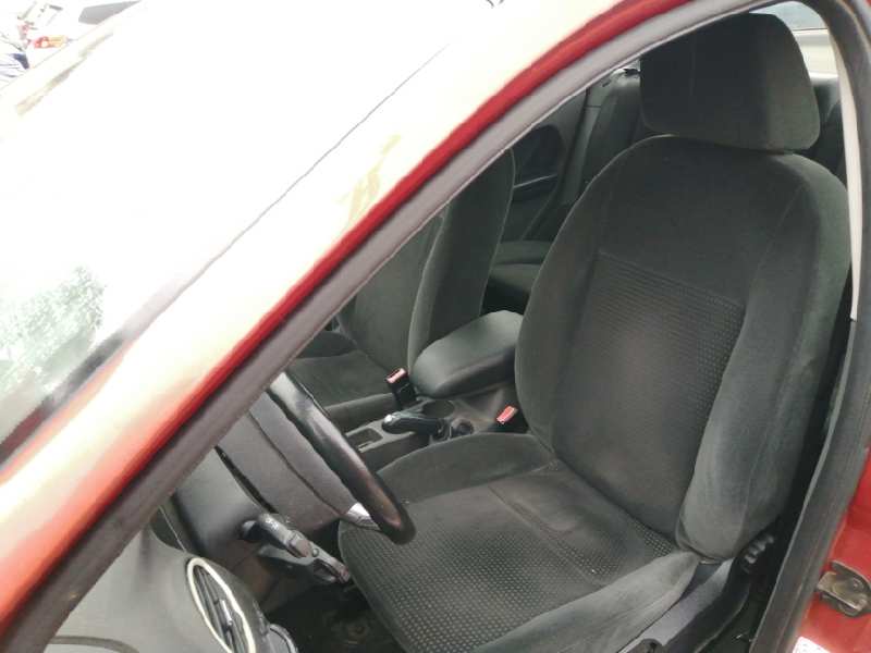 FORD FOCUS BERLINA (CAP) 2004