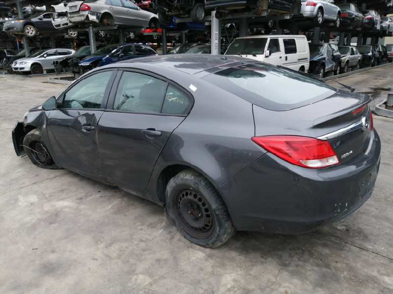 PARAGOLPES TRASERO
