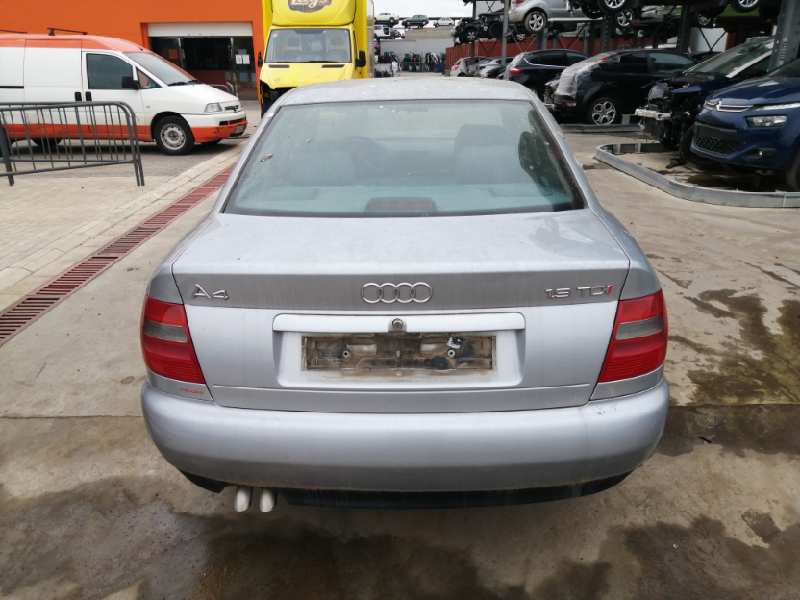 AUDI A4 BERLINA (B5) 1994