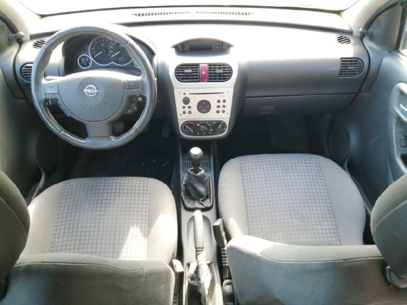 OPEL CORSA C 2000