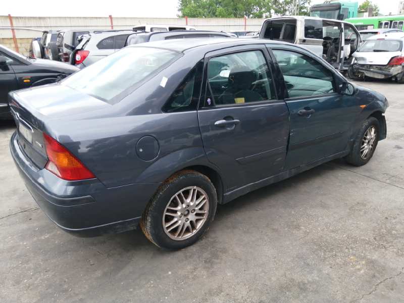 FORD FOCUS BERLINA (CAK) 1998