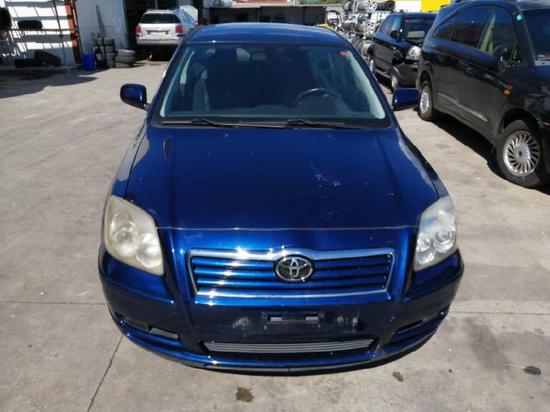 TOYOTA AVENSIS BERLINA (T25) 2003