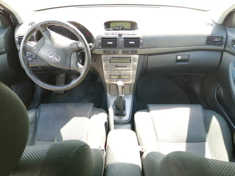 TOYOTA AVENSIS BERLINA (T25) 2003