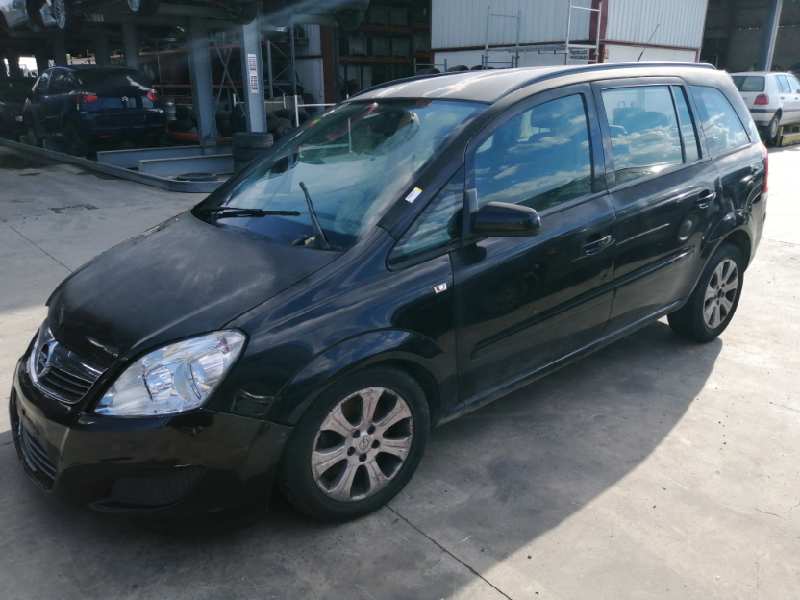 OPEL ZAFIRA B 2005