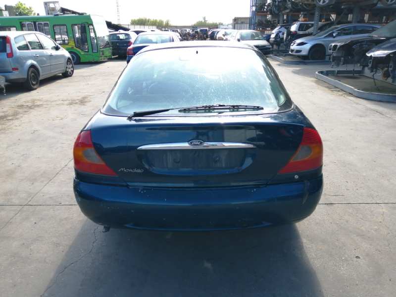 FORD MONDEO BERLINA (GD) 1996