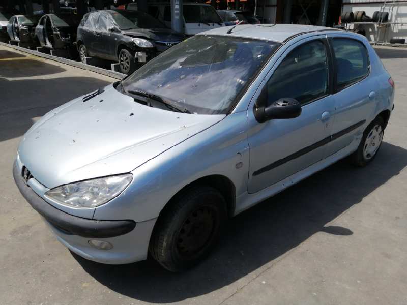 PEUGEOT 206 BERLINA 1998