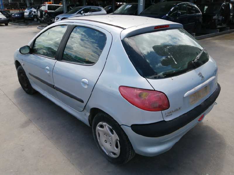 PEUGEOT 206 BERLINA 1998