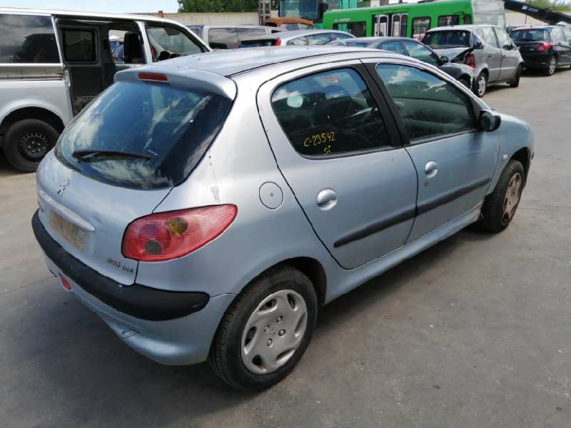 PEUGEOT 206 BERLINA 1998