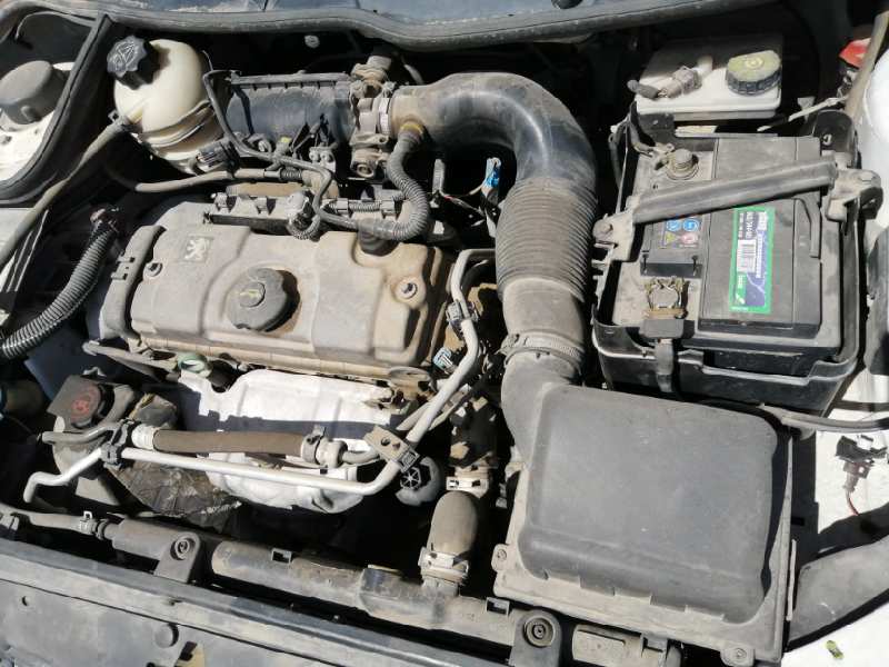 PEUGEOT 206 BERLINA 1998