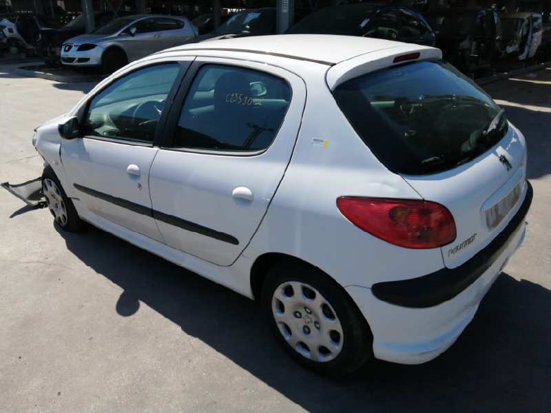 PEUGEOT 206 BERLINA 1998