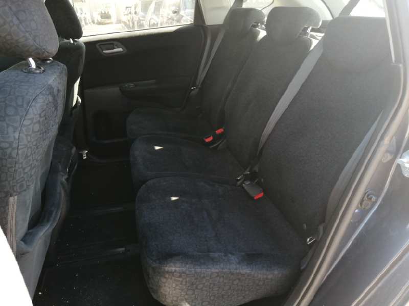 ASIENTO DELANTERO IZQUIERDO