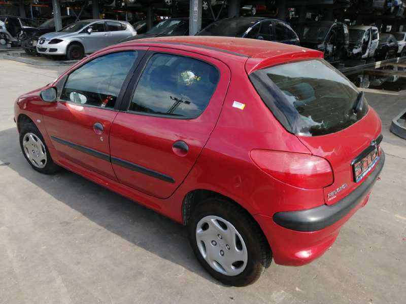 PEUGEOT 206 BERLINA 1998