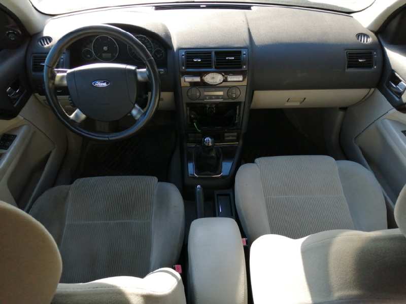 FORD MONDEO BERLINA (GE) 2000