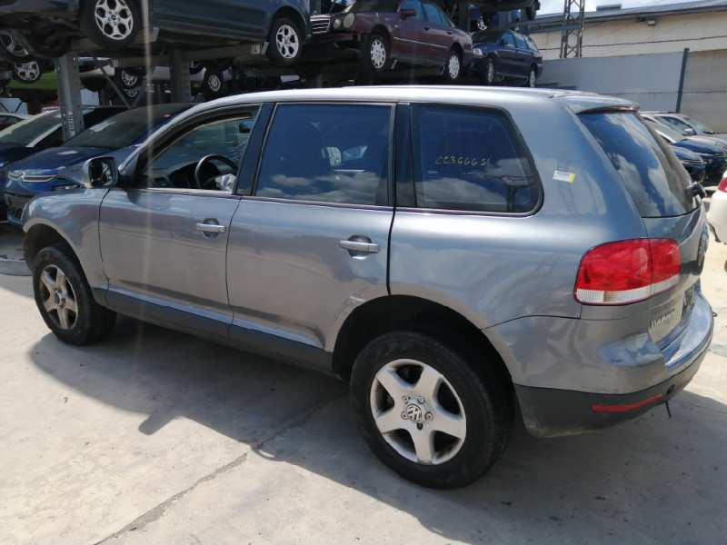 VOLKSWAGEN TOUAREG (7LA) 2002