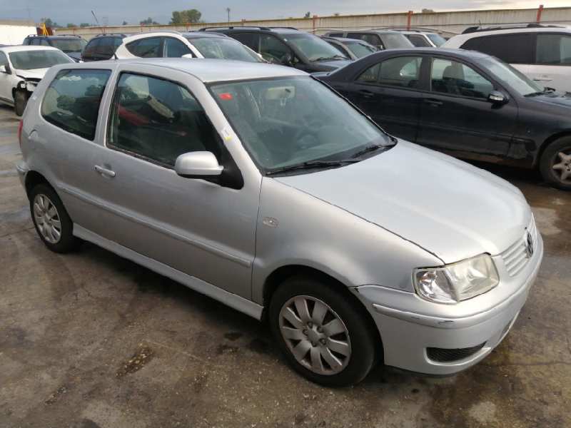 VOLKSWAGEN POLO BERLINA (6N2) 1999