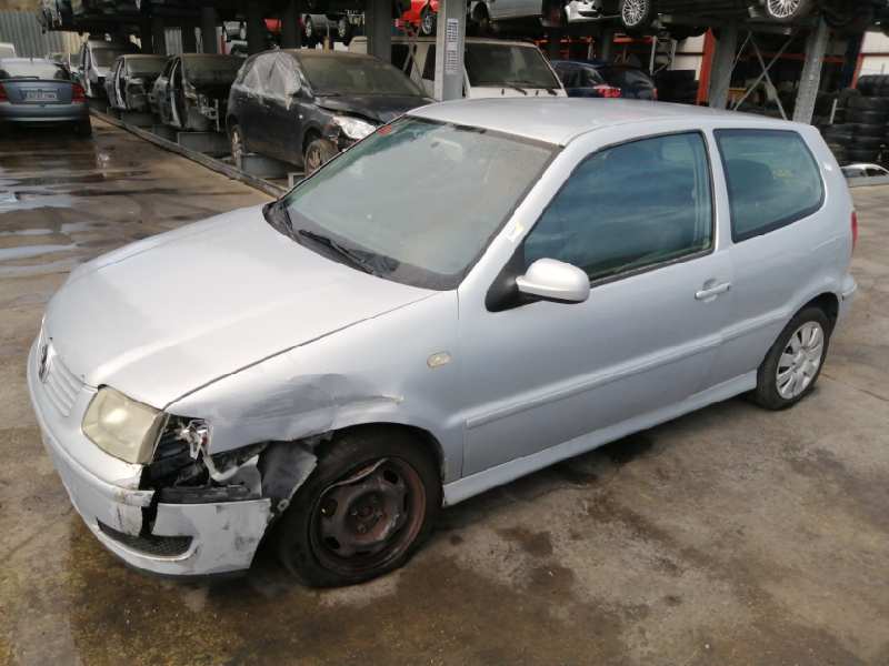 VOLKSWAGEN POLO BERLINA (6N2) 1999