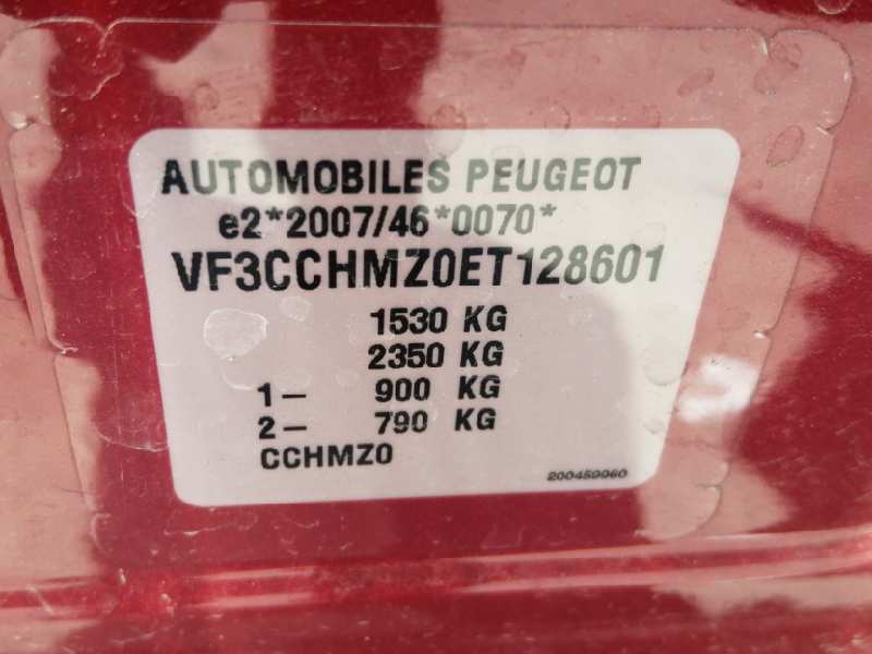 PEUGEOT 208 2012