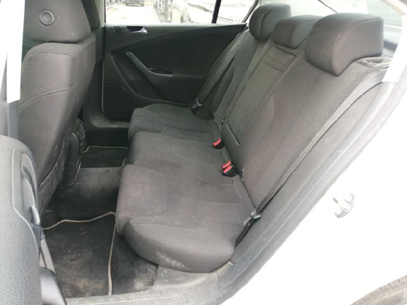 ASIENTO DELANTERO IZQUIERDO