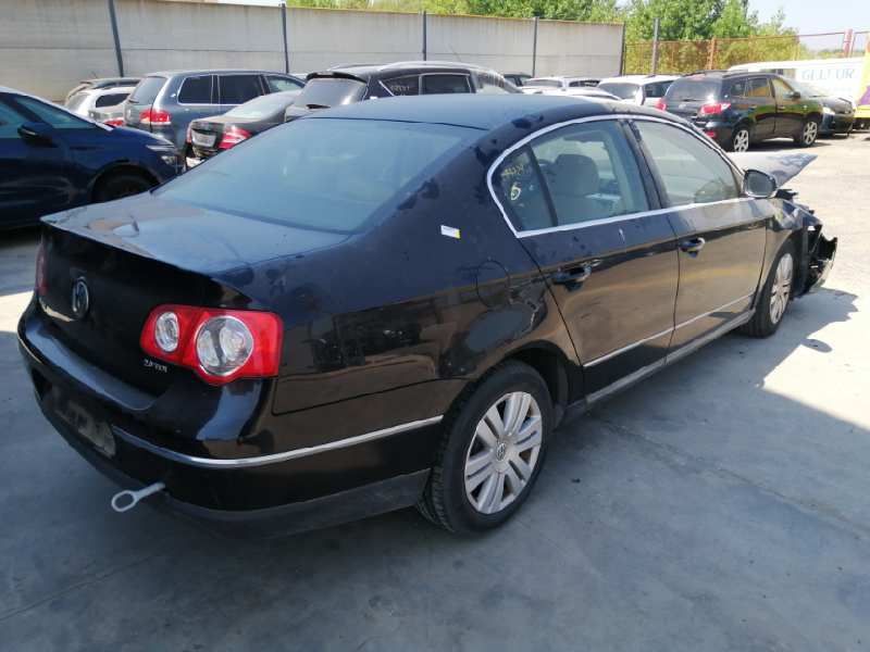 VOLKSWAGEN PASSAT BERLINA (3C2) 2005