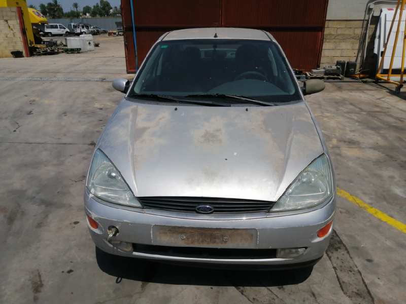 FORD FOCUS BERLINA (CAK) 1998