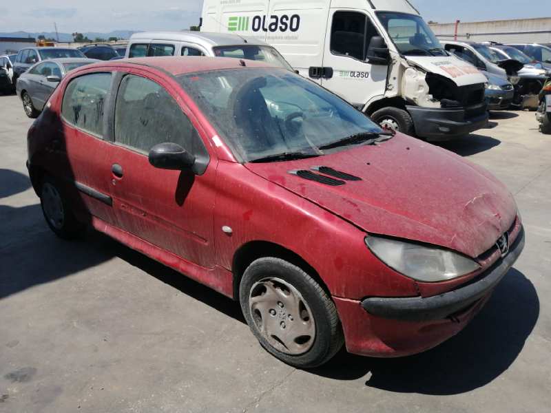 PEUGEOT 206 BERLINA 1998