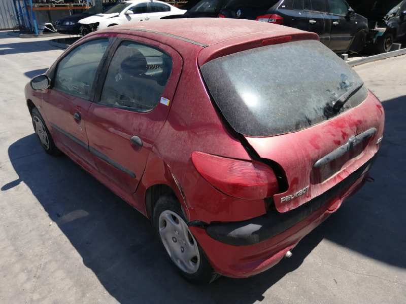 PEUGEOT 206 BERLINA 1998