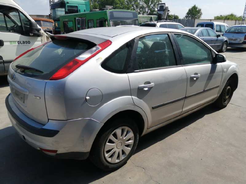 FORD FOCUS BERLINA (CAP) 2004