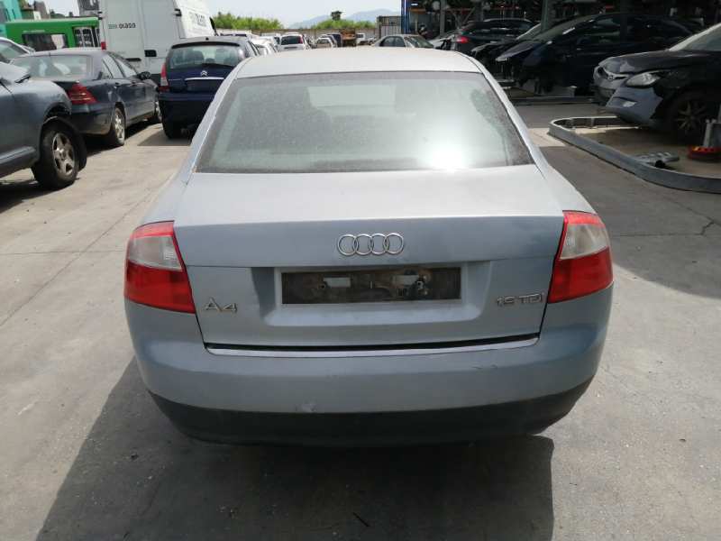 AUDI A4 BERLINA (8E) 2000