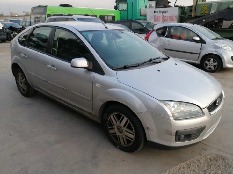 FORD FOCUS BERLINA (CAP) 2004