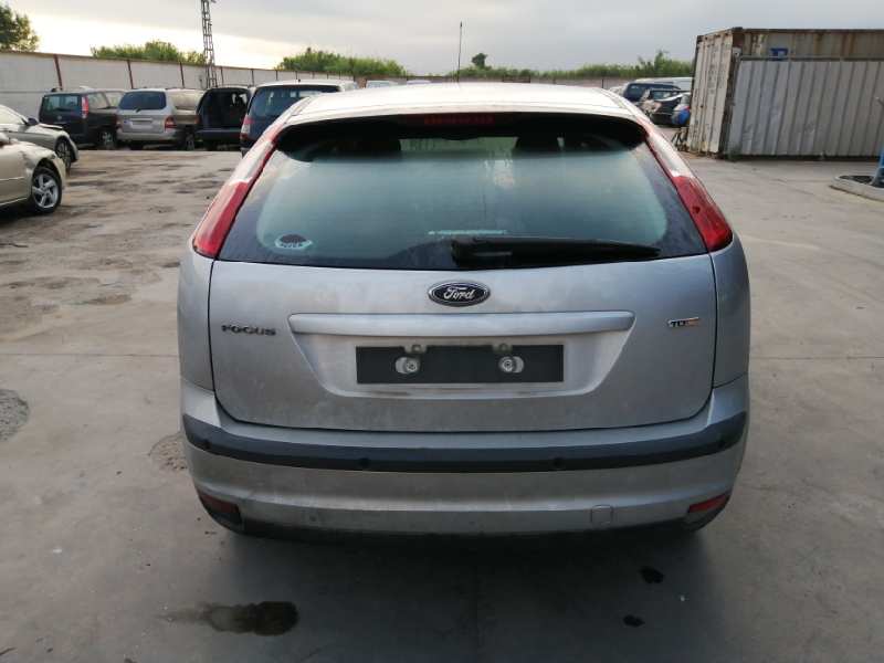 FORD FOCUS BERLINA (CAP) 2004