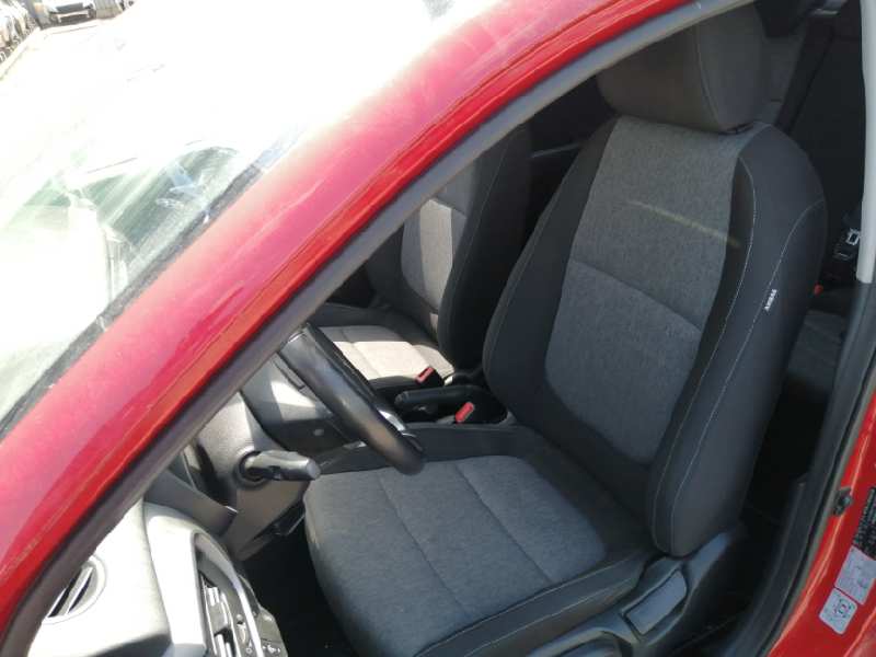 ASIENTO DELANTERO IZQUIERDO