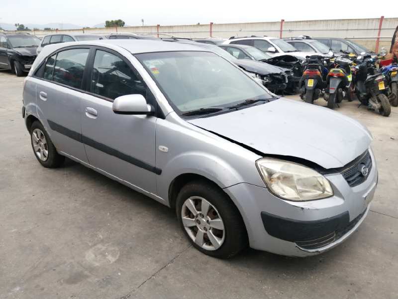 KIA RIO 2005