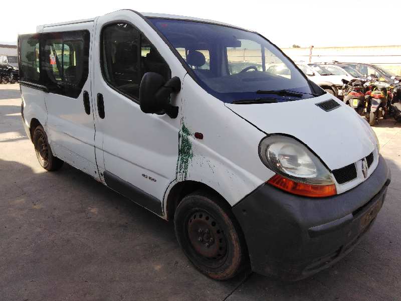 RENAULT TRAFIC COMBI (AB 4.01) 2001