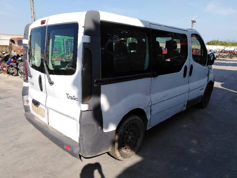 RENAULT TRAFIC COMBI (AB 4.01) 2001