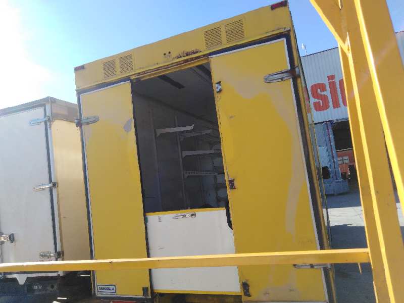 PUERTA DELANTERA IZQUIERDA