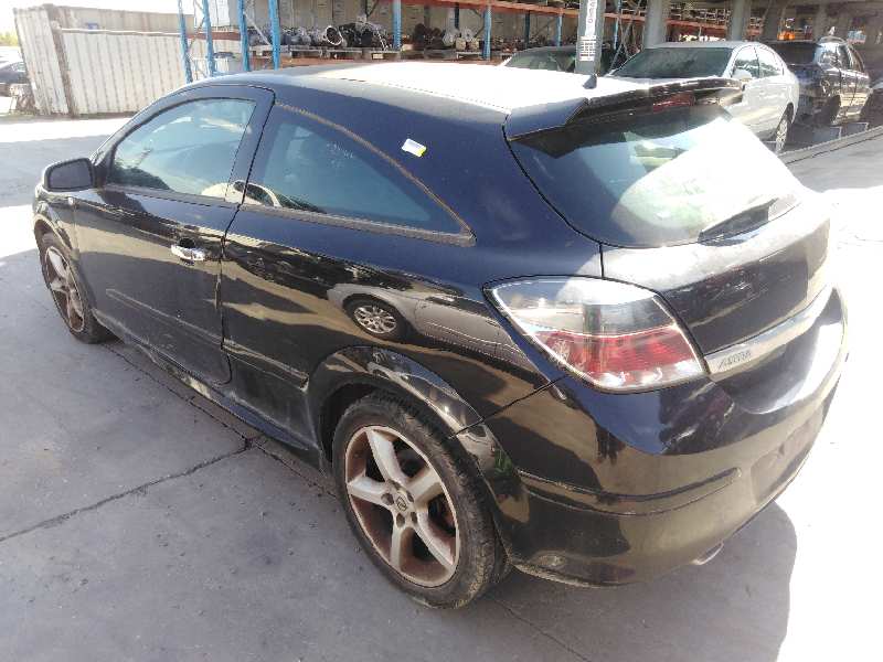 OPEL ASTRA GTC 2004