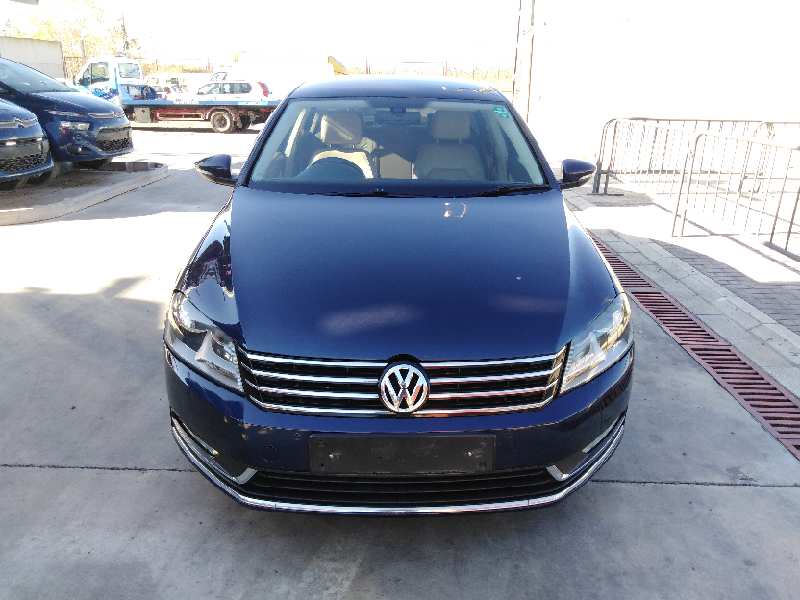 VOLKSWAGEN PASSAT LIM. (362) 2010