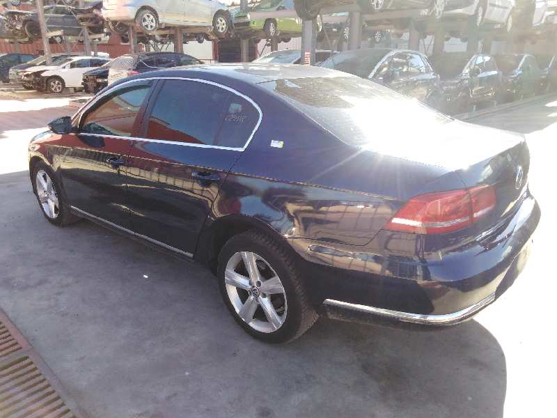 VOLKSWAGEN PASSAT LIM. (362) 2010