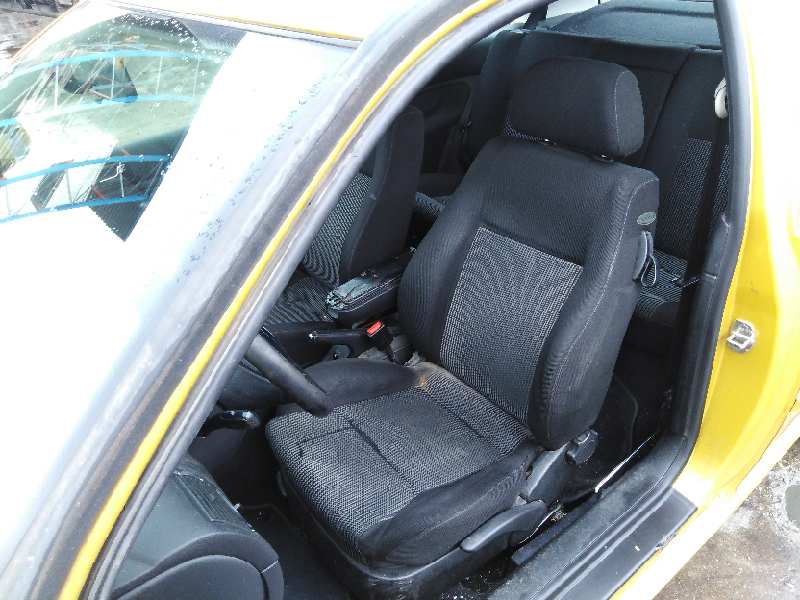 VOLKSWAGEN GOLF IV BERLINA (1J1) 1997