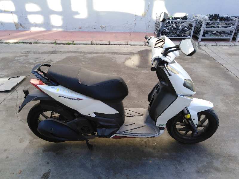 APRILIA SPORTCITY 125 / 200 / 250 2005