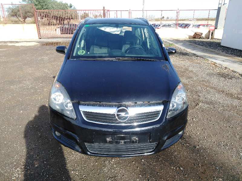 OPEL ZAFIRA B 2005