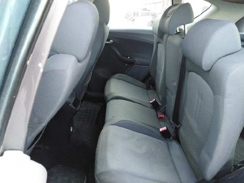 SEAT TOLEDO (5P2) 2004